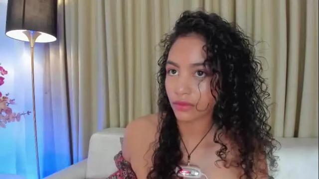 Image 3 of antonellahall_ Stream on Chaturbate on 1 month ago