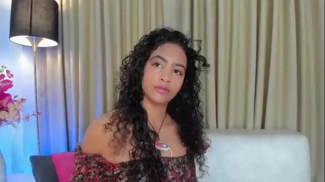Image 8 of antonellahall_ Stream on Chaturbate on 1 month ago