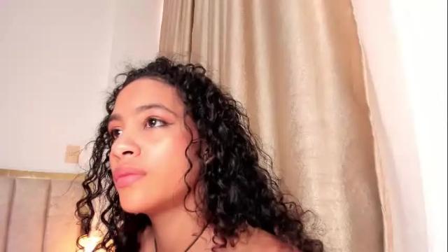 Image 4 of antonellahall_ Stream on Chaturbate on 18 days ago