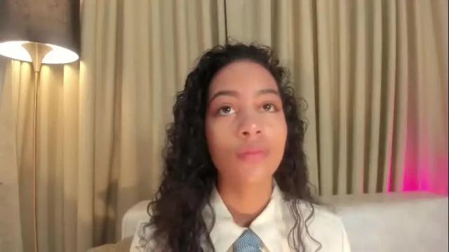 Image 8 of antonellahall_ Stream on Chaturbate on 16 days ago