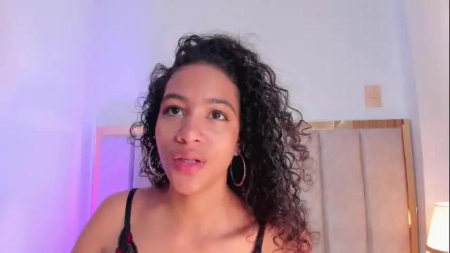 Image 8 of antonellahall_ Stream on Chaturbate on 12 days ago