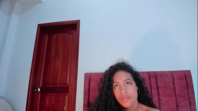 Image 6 of antonellahall_ Stream on Chaturbate on 9 days ago