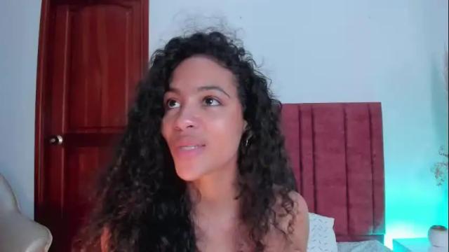 Image 8 of antonellahall_ Stream on Chaturbate on 9 days ago