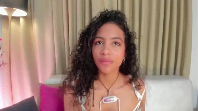 Image 2 of antonellahall_ Stream on Chaturbate on 3 days ago