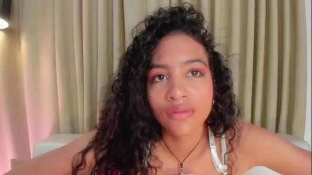 Image 8 of antonellahall_ Stream on Chaturbate on 3 days ago