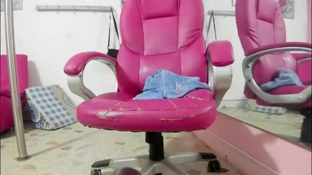 Image 8 of antonellakling_ Stream on Chaturbate on 24 days ago