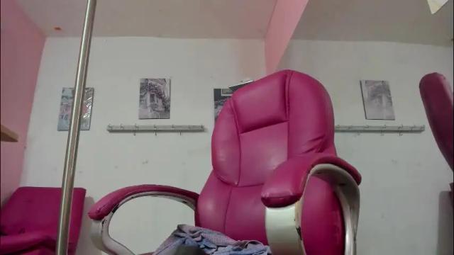 Image 2 of antonellakling_ Stream on Chaturbate on 1 month ago