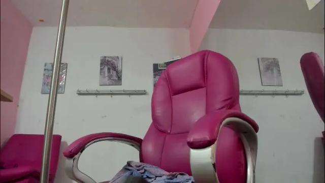 Image 3 of antonellakling_ Stream on Chaturbate on 1 month ago