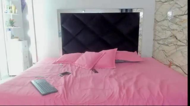Image 8 of antonellapinkx Stream on Chaturbate on 17 months ago