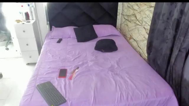 Image 3 of antonellapinkx Stream on Chaturbate on 13 months ago