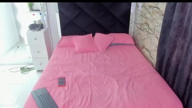 Image 4 of antonellapinkx Stream on Chaturbate on 13 months ago