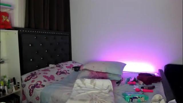 Image 12 of antonellaporter Stream on Chaturbate on 2 days ago