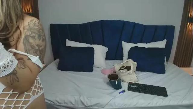 Image 3 of antonellarosss Stream on Chaturbate on 2 months ago