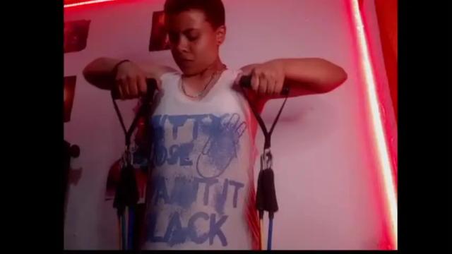 Image 7 of antonhy1020 Stream on Chaturbate on 15 months ago