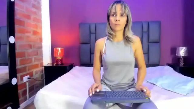 Image 3 of antonia_08 Stream on Chaturbate on 22 months ago