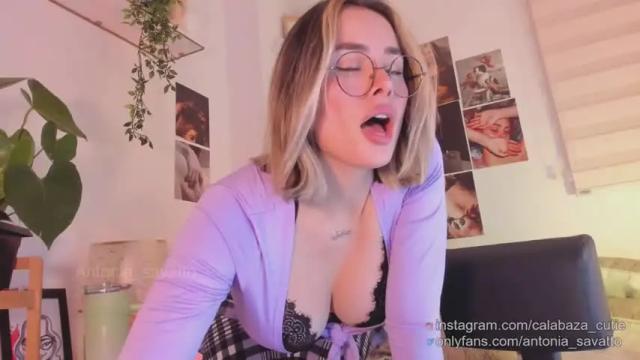 Image 7 of antonia_savatto_ Stream on Chaturbate on 13 months ago