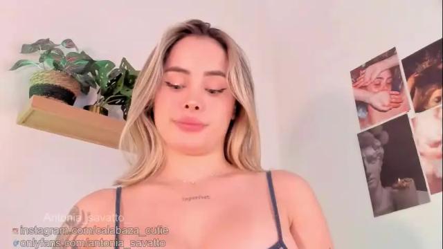 Image 4 of antonia_savatto_ Stream on Chaturbate on 1 month ago