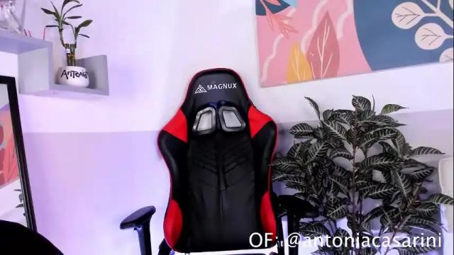 Image 12 of antoniacasarini Stream on Chaturbate on 12 days ago