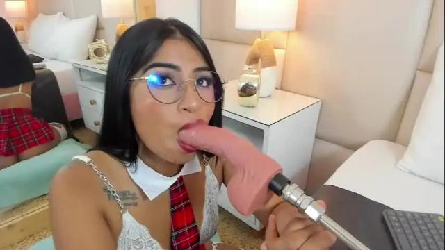 Image 4 of antoniaross Stream on Chaturbate on 1 month ago