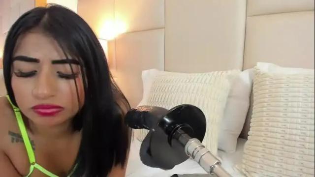 Image 6 of antoniaross Stream on Chaturbate on 4 days ago