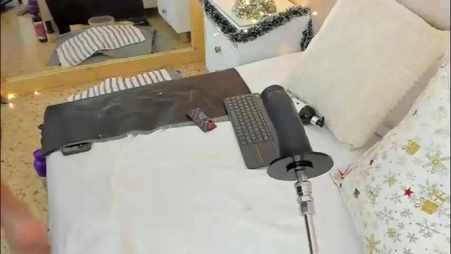 Image 7 of antoniaross Stream on Chaturbate on 21 days ago