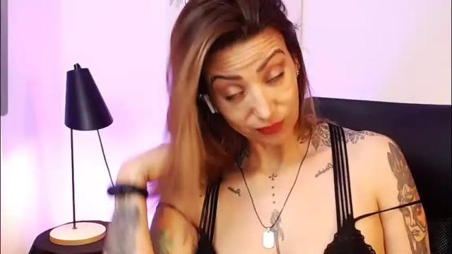 Image 3 of antoniavillamizar Stream on Chaturbate on 25 days ago