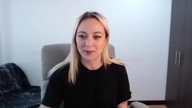 Image 12 of anttoniia Stream on Chaturbate on 13 months ago