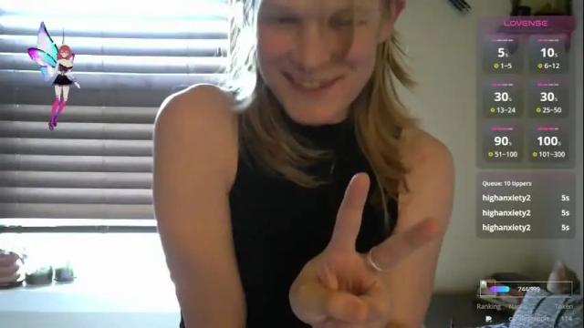 Image 11 of anxietyonline Stream on Chaturbate on 9 days ago