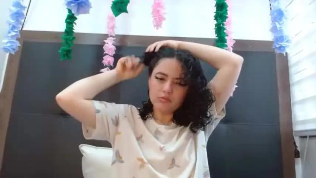 Image 6 of anyly18 Stream on Chaturbate on 14 months ago