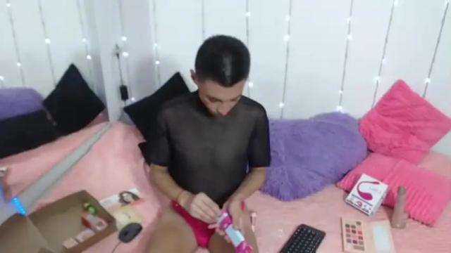 Image 2 of apolo_smith Stream on Chaturbate on 21 months ago