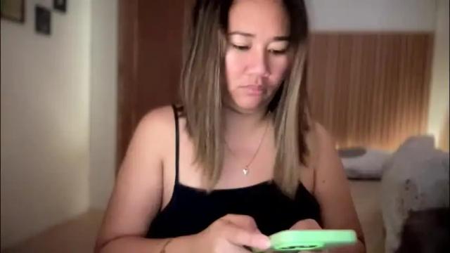 Image 2 of apple_pie_love Stream on Chaturbate on 2 months ago