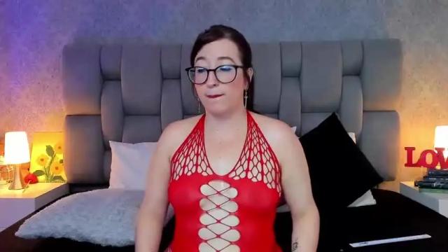 Image 6 of apriilevans Stream on Chaturbate on 12 months ago