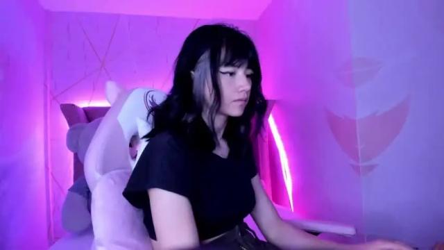 Image 7 of april_bennett Stream on Chaturbate on 13 months ago