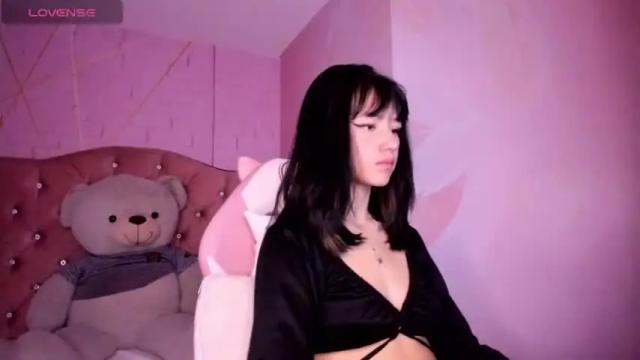 Image 2 of april_bennett Stream on Chaturbate on 12 months ago
