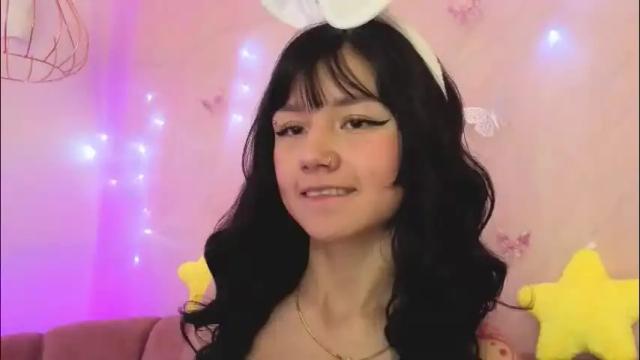 Image 10 of april_bennett Stream on Chaturbate on 19 days ago