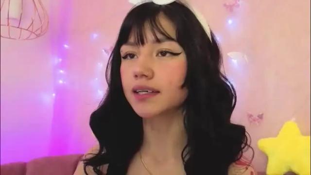 Image 8 of april_bennett Stream on Chaturbate on 19 days ago