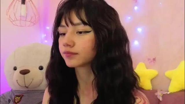 Image 2 of april_bennett Stream on Chaturbate on 20 days ago