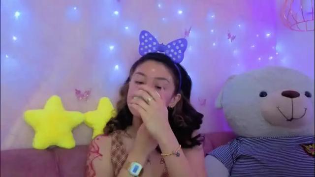 Image 7 of april_bennett Stream on Chaturbate on 19 days ago