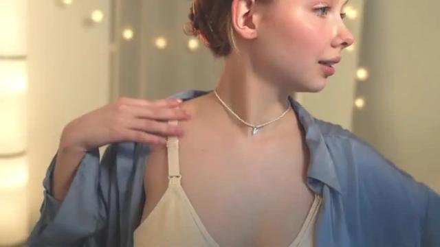 Image 2 of april_blush Stream on Chaturbate on 13 months ago