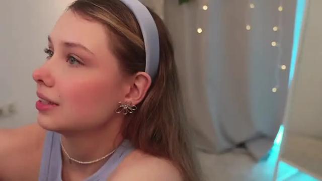 Image 8 of april_blush Stream on Chaturbate on 12 months ago