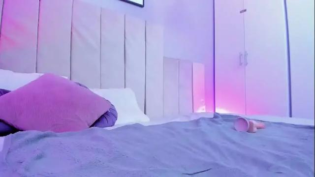 Image 8 of april_bowie Stream on Chaturbate on 1 month ago
