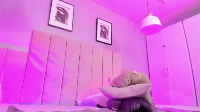 Image 4 of april_bowie Stream on Chaturbate on 13 days ago