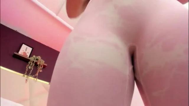 Image 3 of april_bowie Stream on Chaturbate on 28 days ago