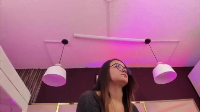 Image 12 of april_bowie Stream on Chaturbate on 24 days ago