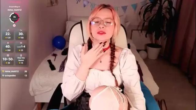 Image 4 of april_coy Stream on Chaturbate on 1 month ago