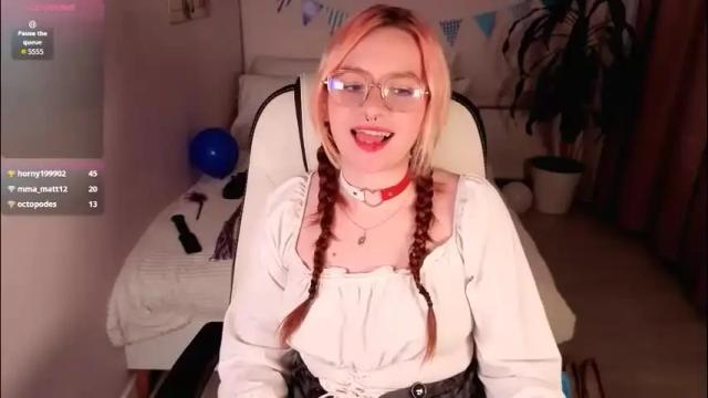 Image 8 of april_coy Stream on Chaturbate on 1 month ago