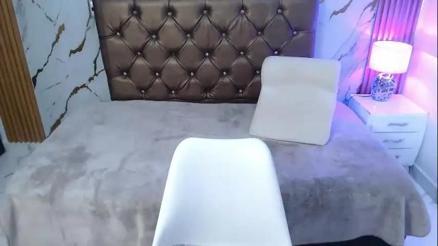 Thumbnail 1, april_daddyssgirl's Stream at Chaturbate, 9 hours ago
