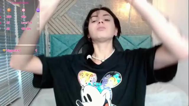 Image 3 of april_dumont Stream on Chaturbate on 21 days ago
