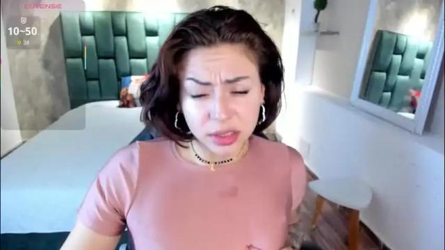 Image 4 of april_dumont Stream on Chaturbate on 1 month ago