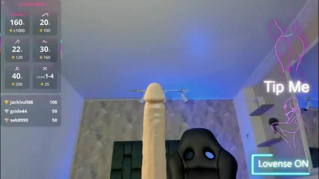 Image 8 of april_dumont Stream on Chaturbate on 21 days ago